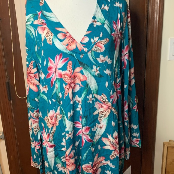 La Blanca Other - La Blanca size xl coverup NWT